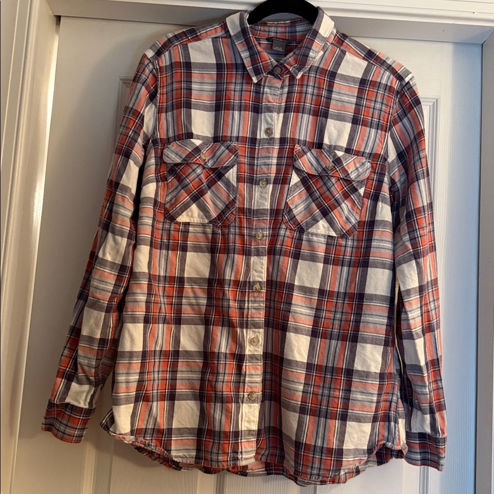 Eddie Bauer WomansPlaid Button-Down Shirt sz Large